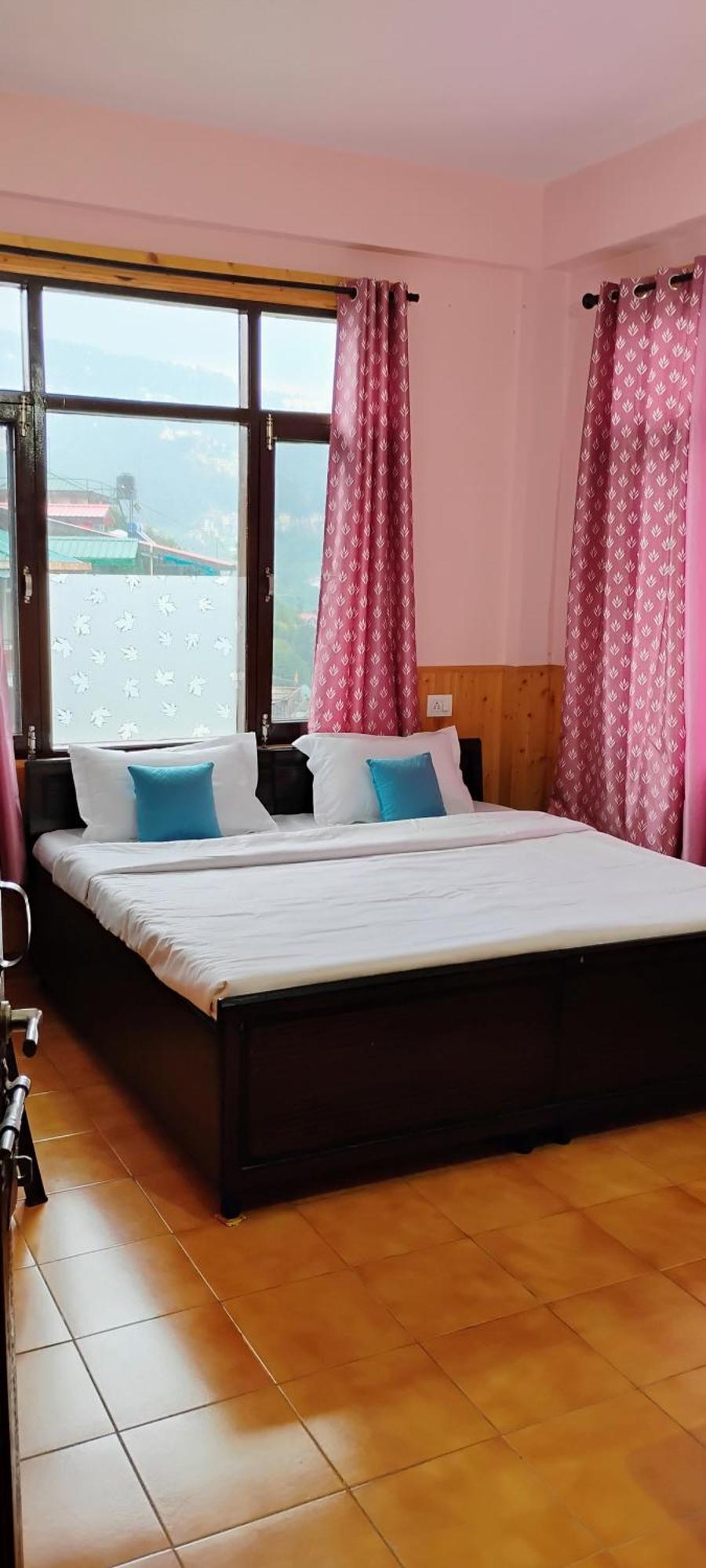 Thakur Homes- Couple And Family Friendly Homestay Shimla Bilik gambar
